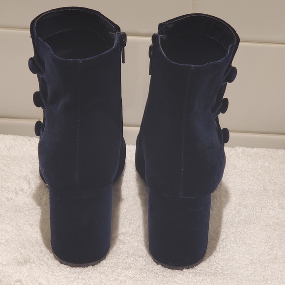 NINE WEST, Dark Blue Velvet Ankle Booties - Picture 3 of 7